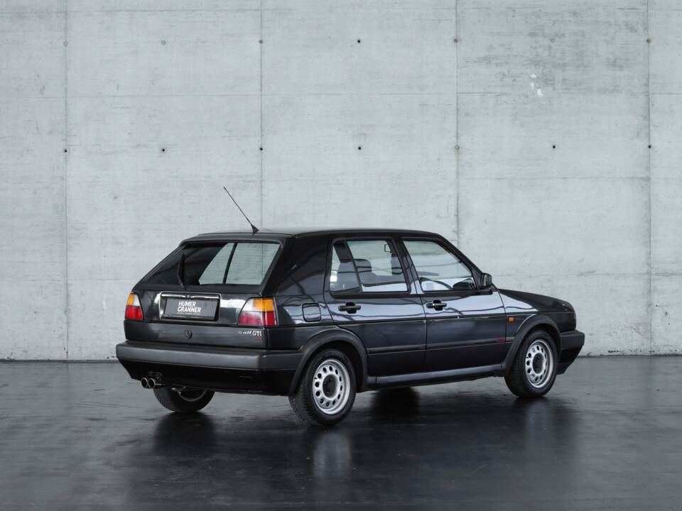 Image 4/39 of Volkswagen Golf Mk II GTi 16V 1.8 (1991)