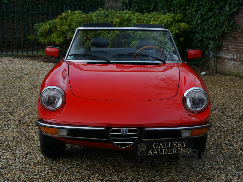 Imagen 34/50 de Alfa Romeo 2000 Spider Veloce (1982)