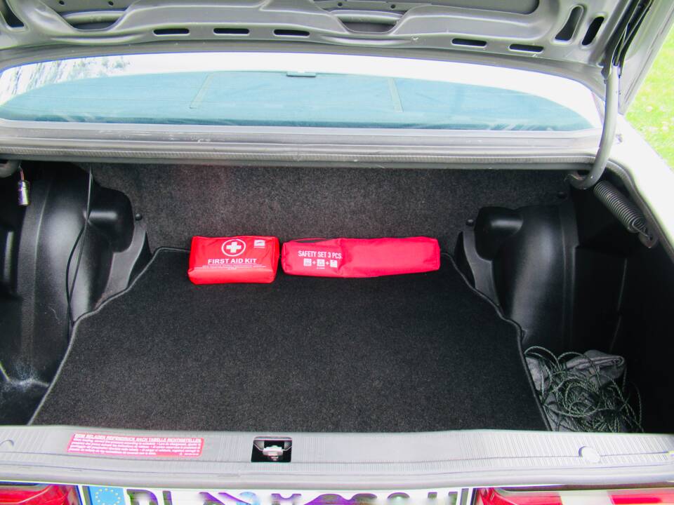 Bild 24/25 von Mercedes-Benz 190 D 2.5 (1986)