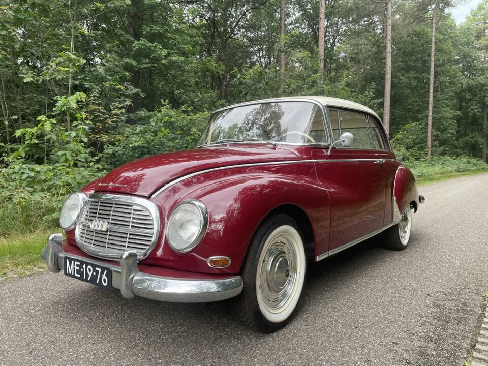 Image 3/8 de DKW Auto Union 1000 S (1963)