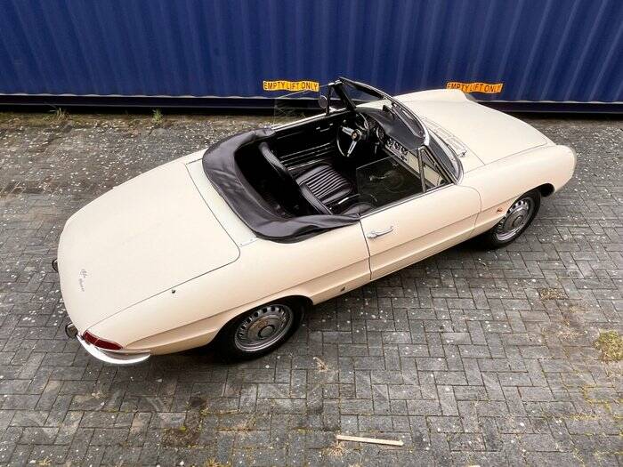 Immagine 4/7 di Alfa Romeo 1600 Spider Duetto (1967)