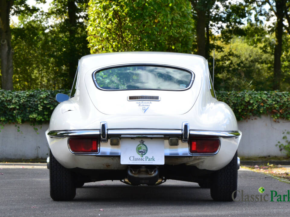 Imagen 4/50 de Jaguar E-Type V12 (2+2) (1971)