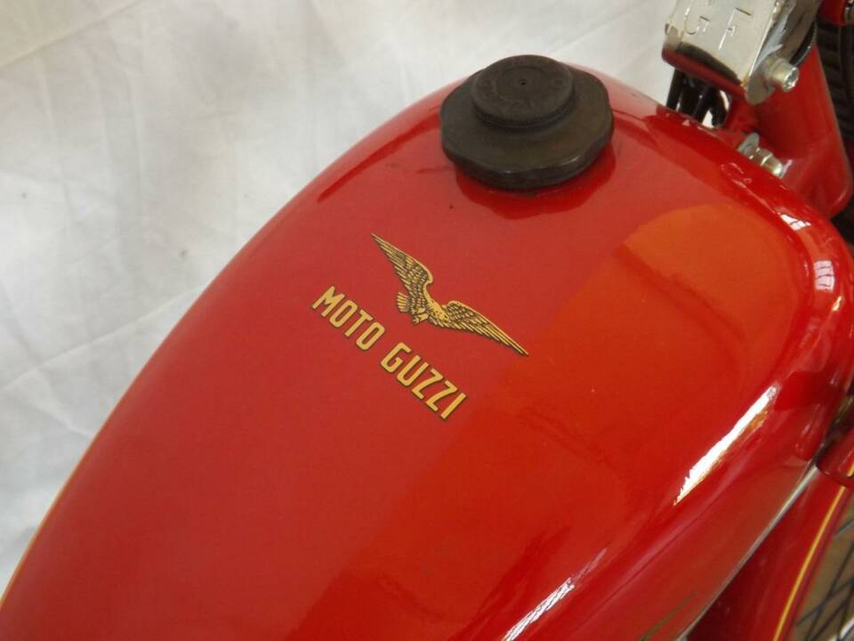 Image 26/50 de Moto Guzzi Cardellino 65 (1955)