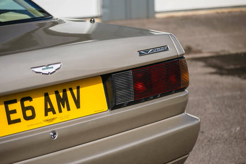 Bild 30/33 von Aston Martin Virage (1990)
