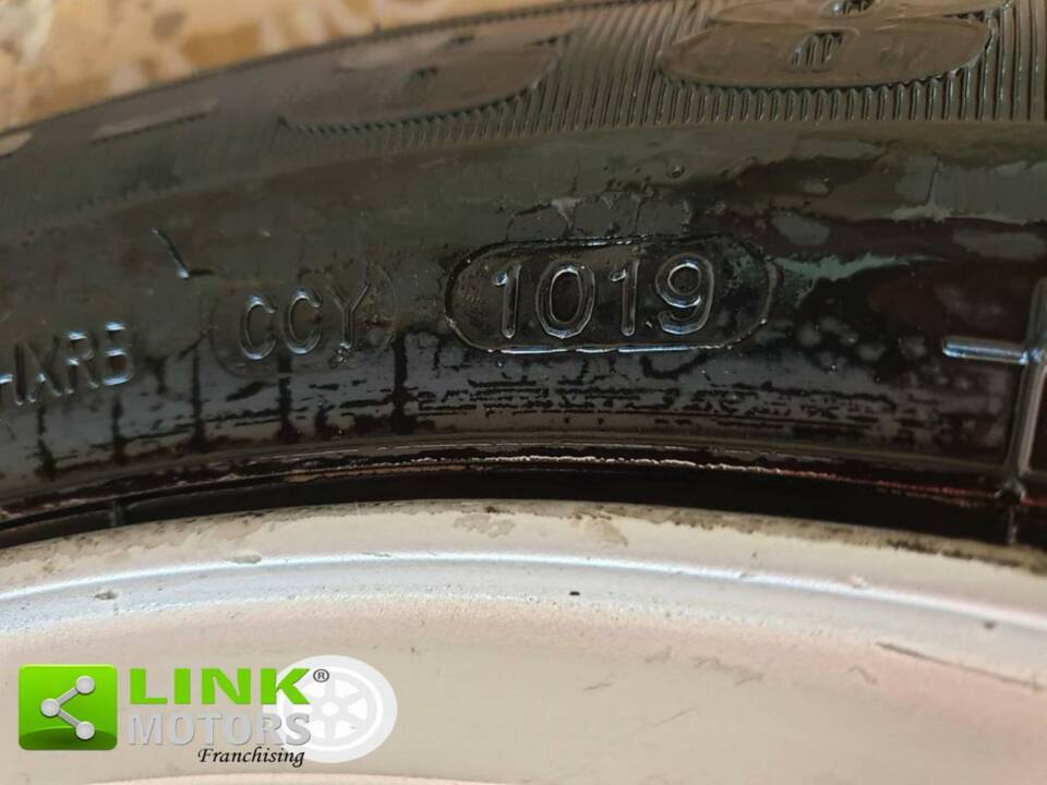 Afbeelding 49/50 van Lancia Thema 8.32 (1989)