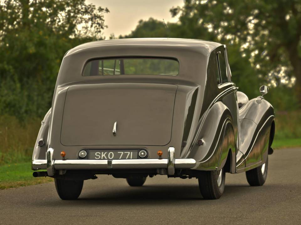 Image 10/50 de Rolls-Royce Silver Wraith (1952)
