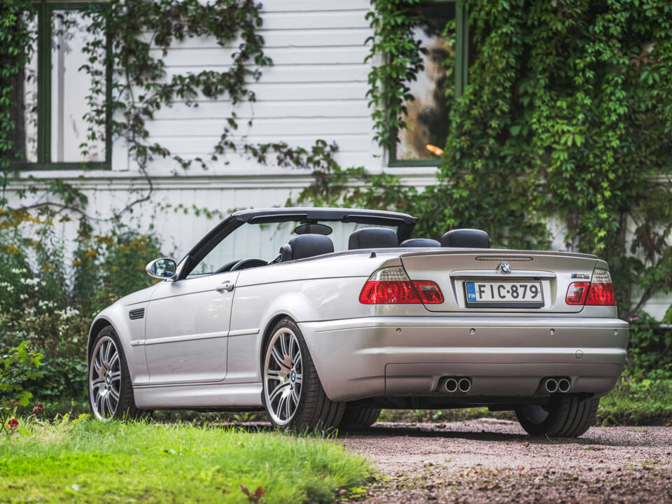 Image 4/52 of BMW M3 (2004)