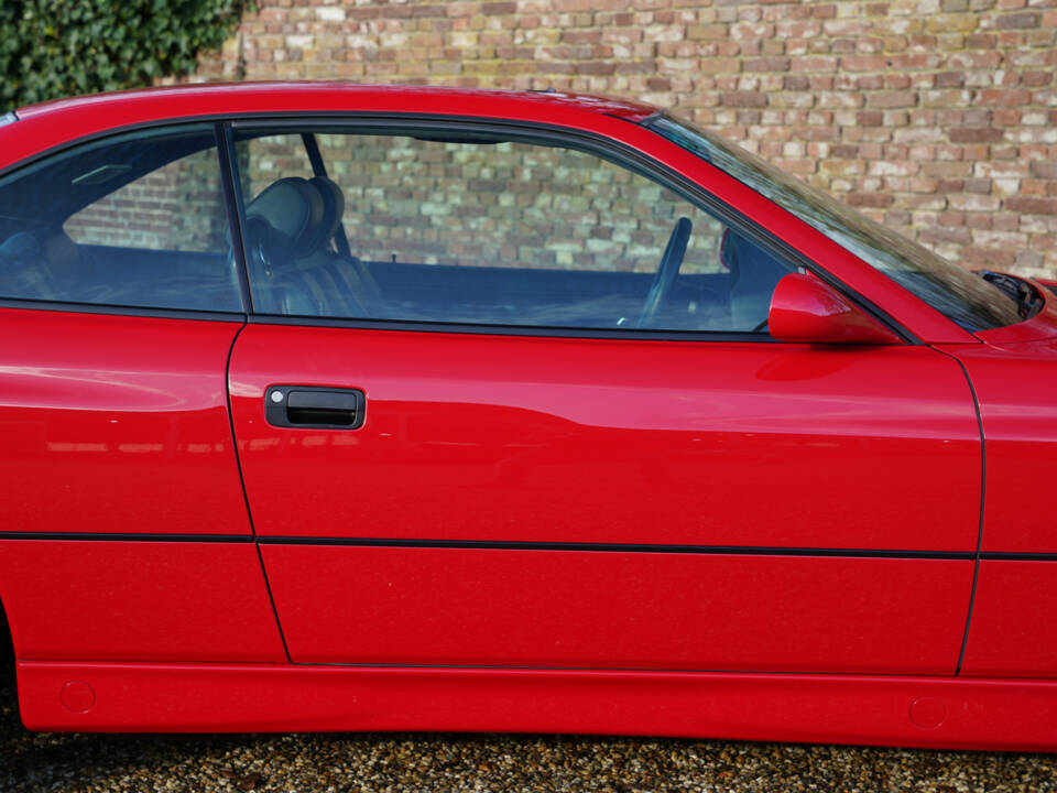 Image 45/50 of BMW 850CSi (1992)