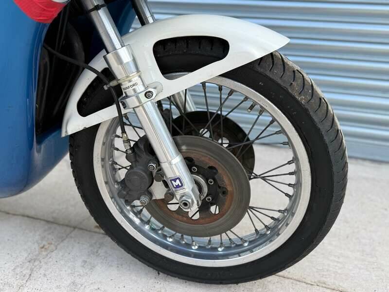 Image 30/42 of Triumph T 150 V Trident (1973)
