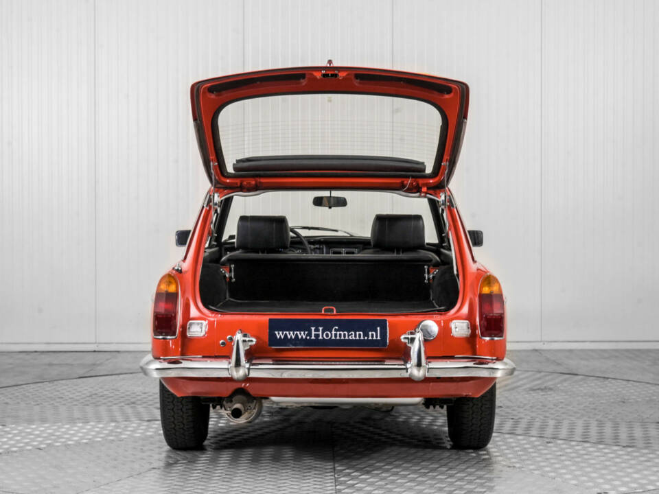 Imagen 44/50 de MG MGB GT (1975)