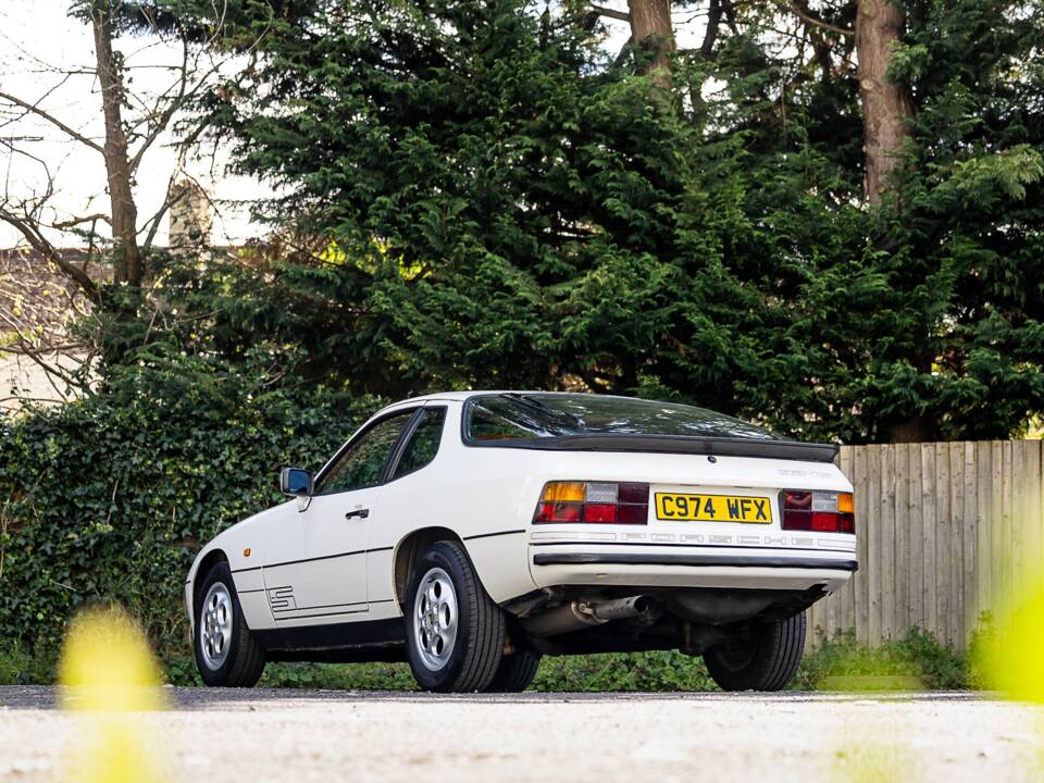 Image 49/50 de Porsche 924 S (1986)
