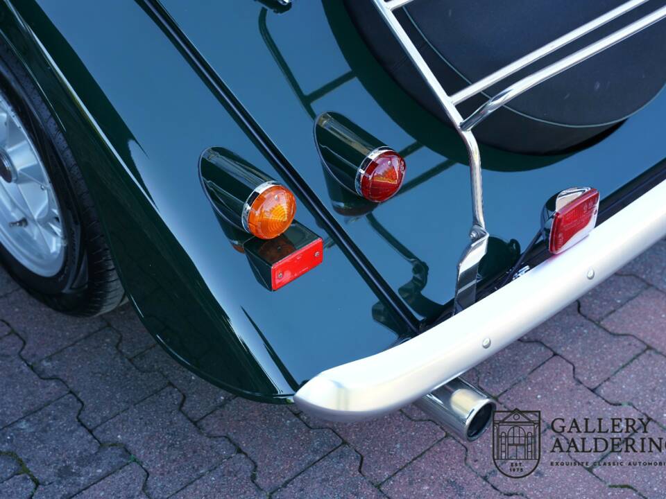 Bild 26/50 von Morgan Plus 8 (1991)
