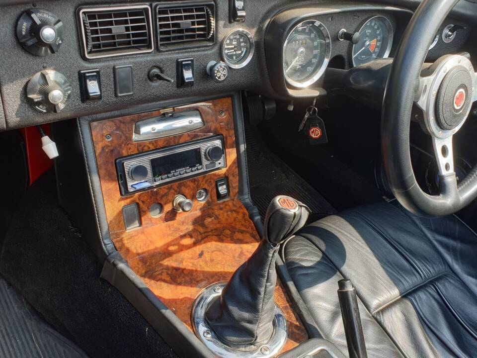 Bild 6/9 von MG MGB (1974)