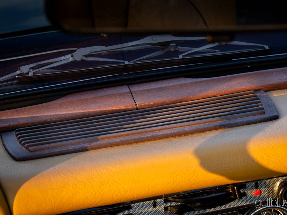 Image 50/79 de Mercedes-Benz 280 SL (1969)