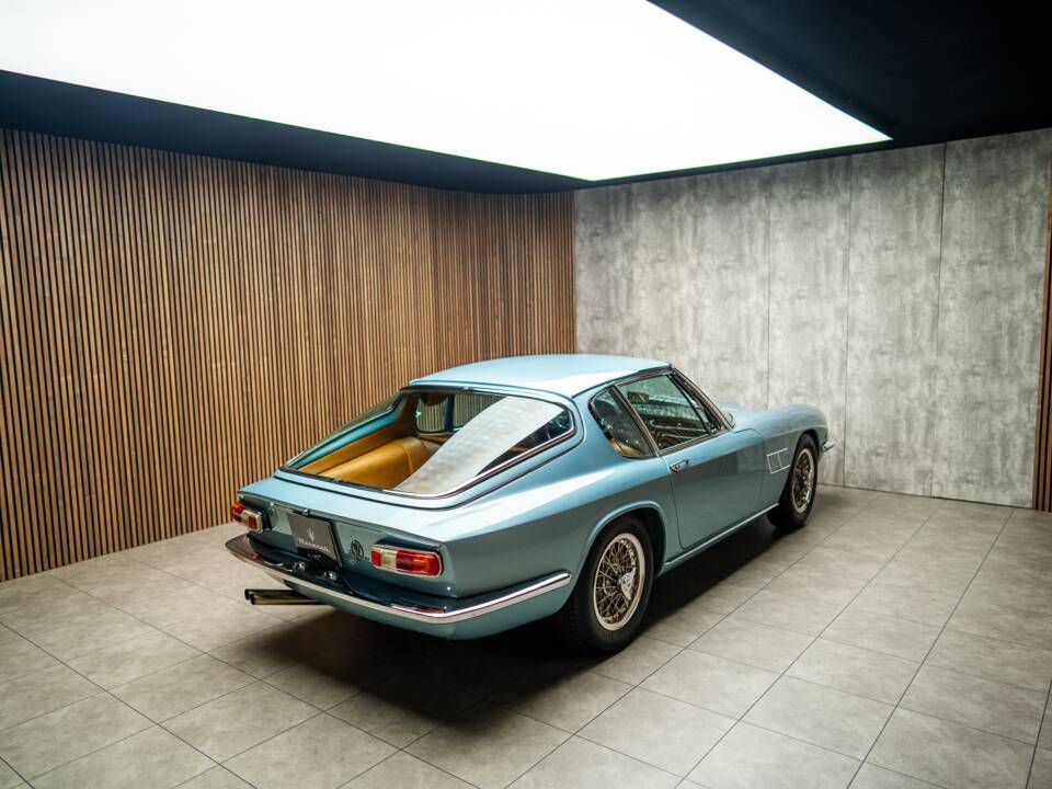 Image 5/97 of Maserati Mistral 3700 (1965)