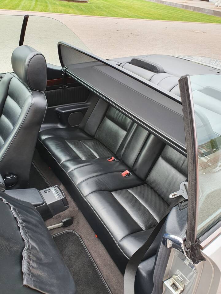 Imagen 75/94 de Mercedes-Benz 300 CE-24 3.4 AMG (1992)