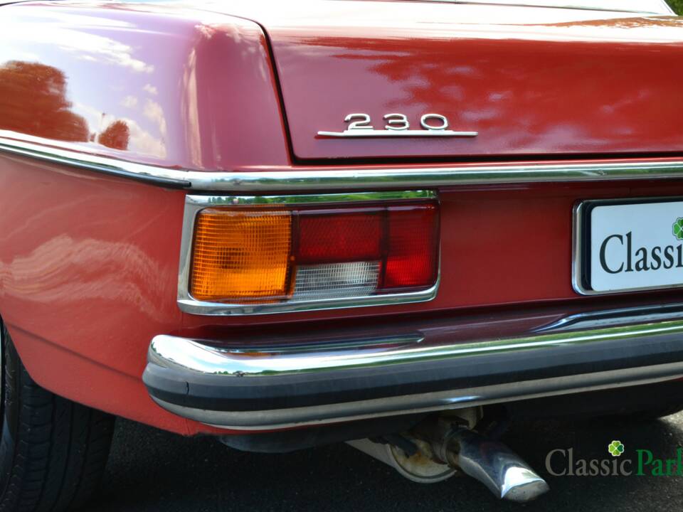 Bild 40/50 von Mercedes-Benz 230/6 (1973)