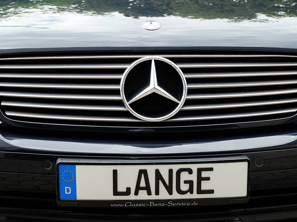 Image 23/70 de Mercedes-Benz CL 500 (1997)