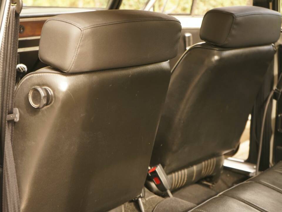 Image 91/100 of Alfa Romeo Giulia Nuova Super 1300 (1977)