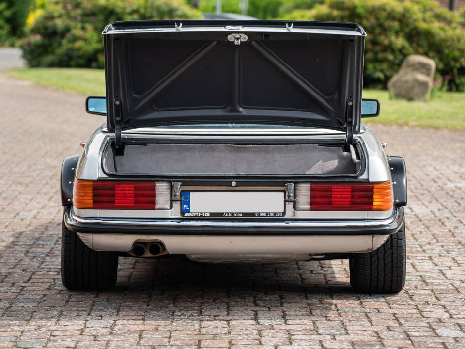Image 29/68 of Mercedes-Benz 500 SL (1984)