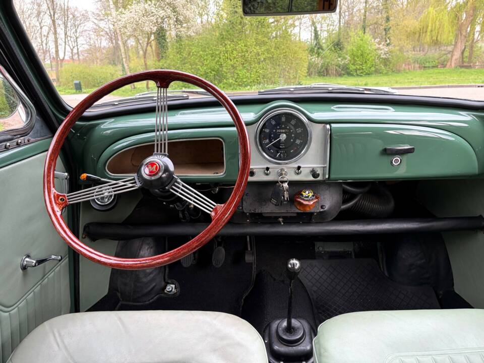 Image 3/24 of Morris Minor 1000 Traveller (1968)