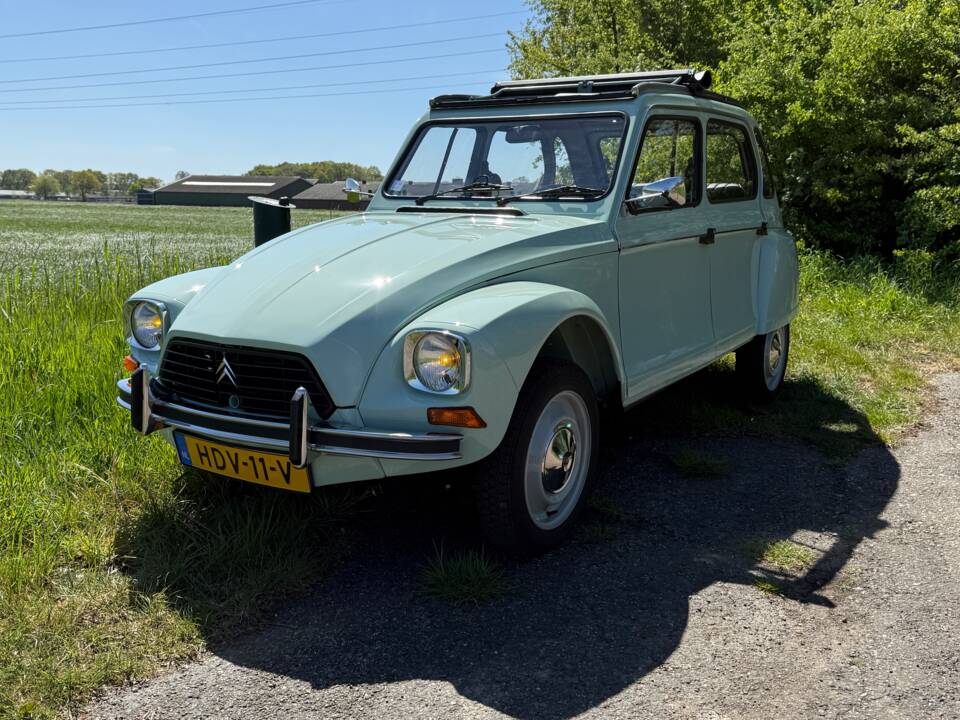Immagine 1/42 di Citroën Dyane 6 (1982)