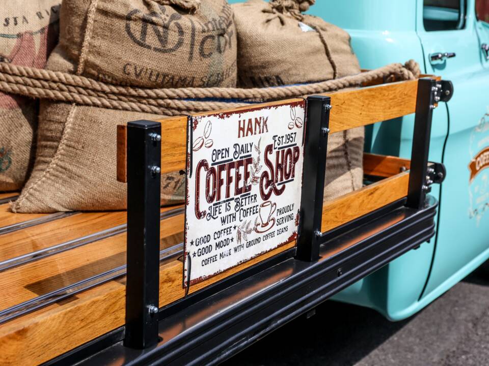 Immagine 34/34 di Chevrolet 3100 ½-ton (1957)