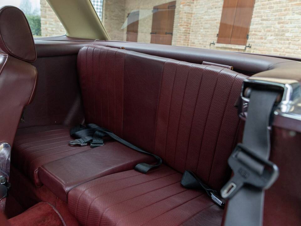 Afbeelding 45/50 van Mercedes-Benz 560 SL (1986)