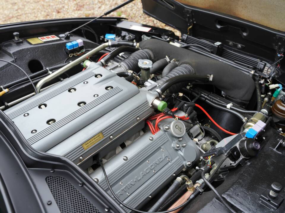 Bild 14/50 von Aston Martin Virage Volante (1994)