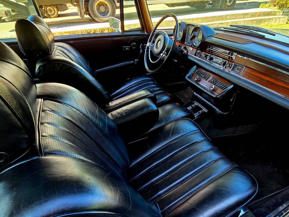 Immagine 9/16 di Mercedes-Benz 280 SE 3,5 (1970)