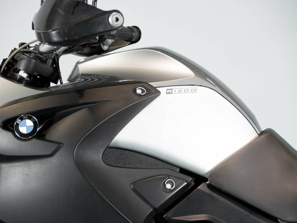 Imagen 27/50 de BMW DUMMY (2006)
