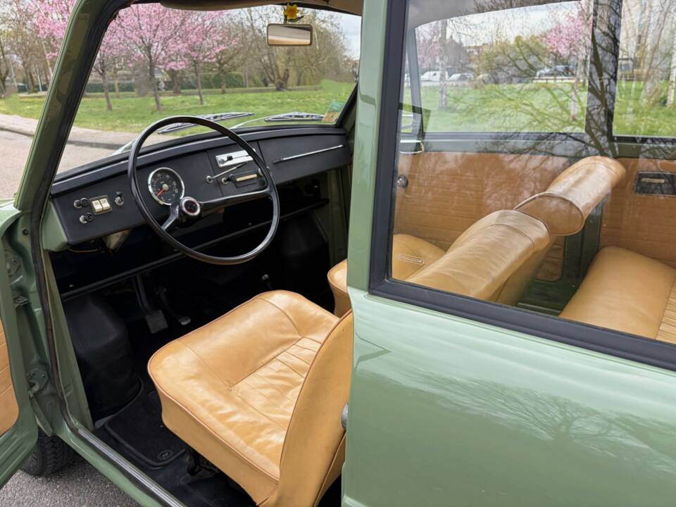 Image 2/13 of DAF Daffodil 31 (1964)