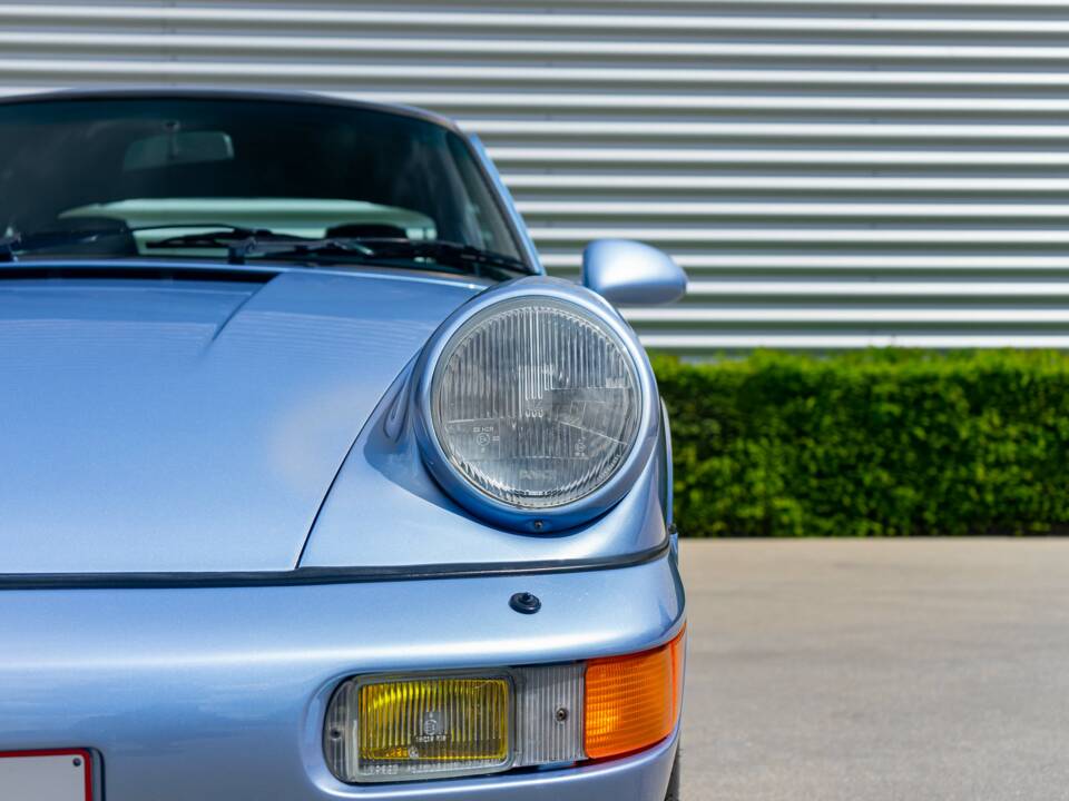 Afbeelding 13/42 van Porsche 911 Carrera 4 (1992)