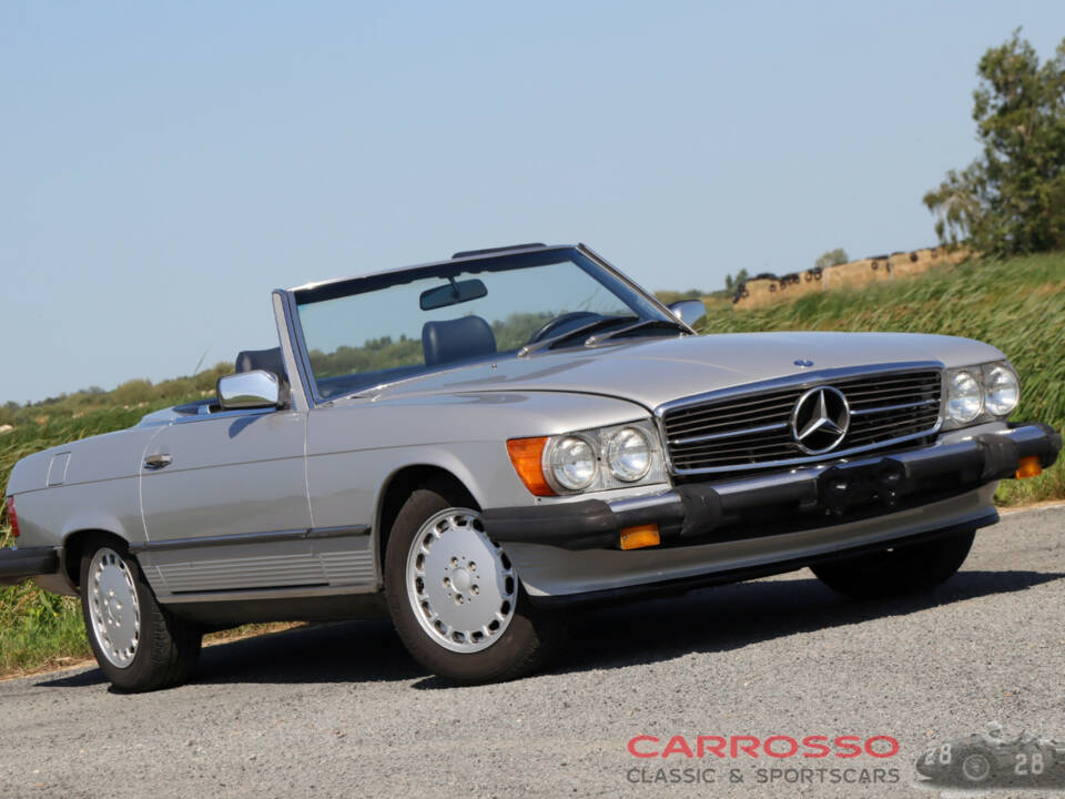 Image 11/50 of Mercedes-Benz 560 SL (1988)