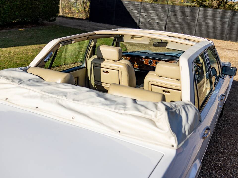Immagine 28/38 di Rolls-Royce Silver Spirit (1983)