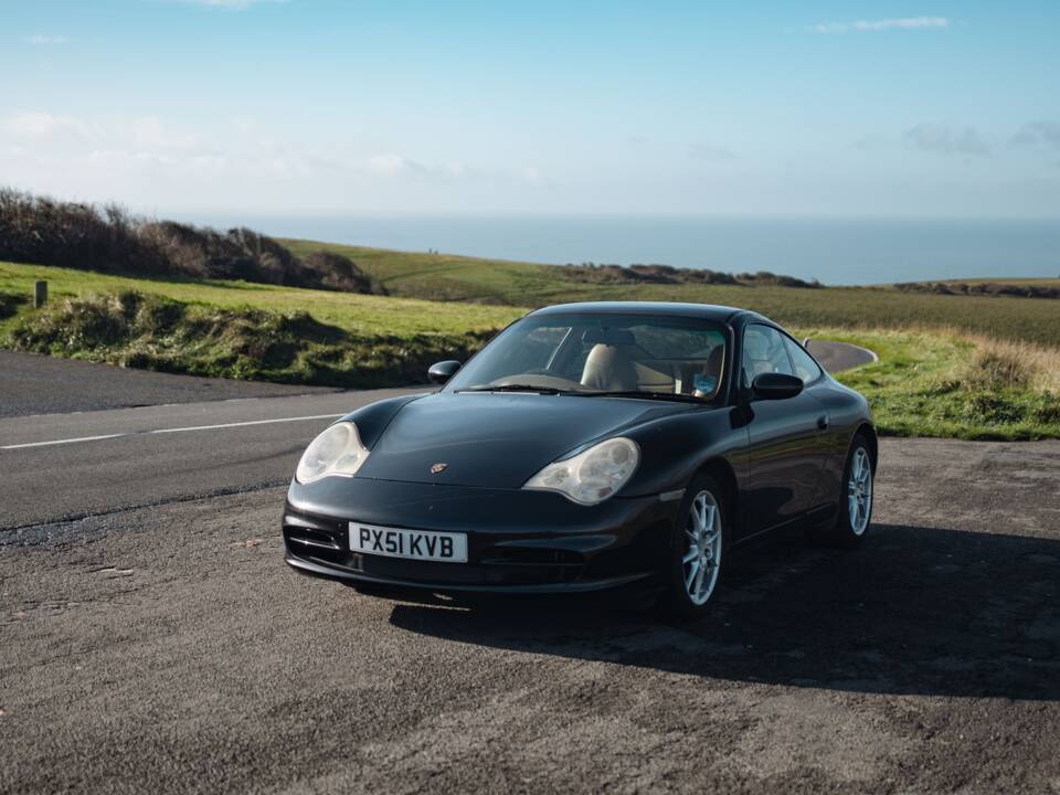 Imagen 42/50 de Porsche 911 Carrera 4 (2001)