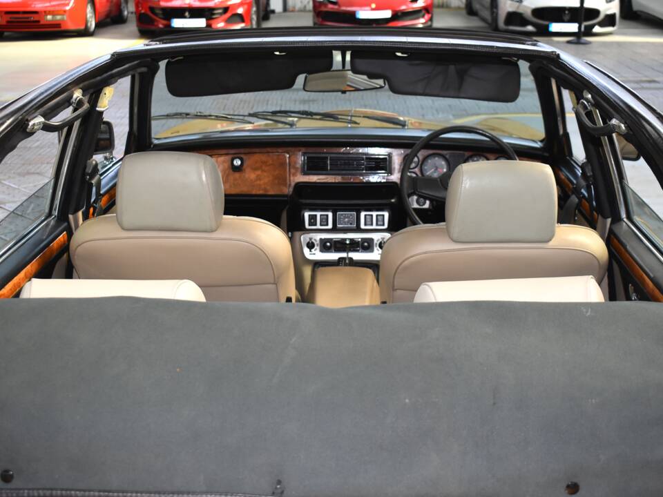 Image 10/47 of Daimler Sovereign 4.2 (1982)
