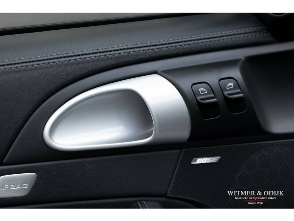 Immagine 21/29 di Porsche 911 Carrera 4S (2007)