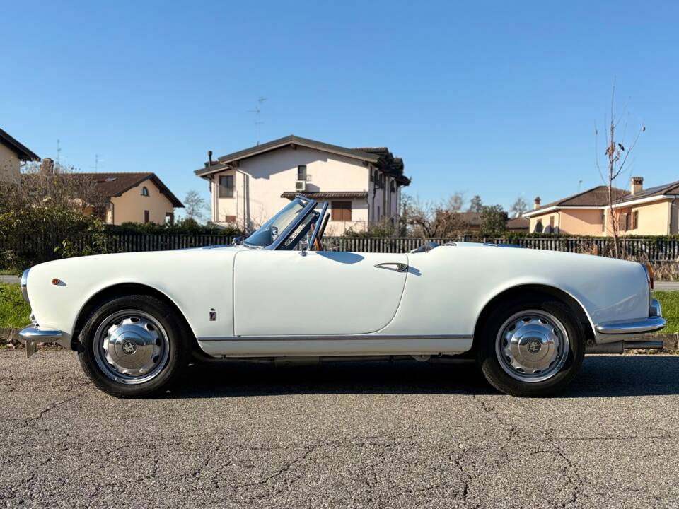 Bild 3/28 von Alfa Romeo Giulietta Spider (1961)
