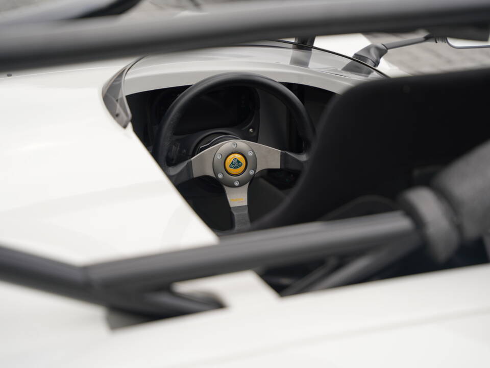 Image 17/50 of Lotus 2-Eleven GT4 (2009)
