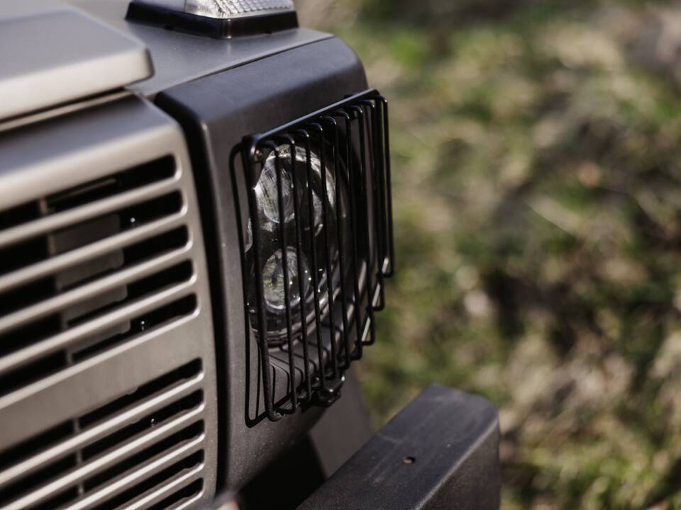 Image 15/79 of Steyr-Puch 230 GE (SWB) (1994)