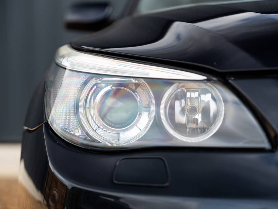 Imagen 9/65 de BMW 545i Touring (2005)