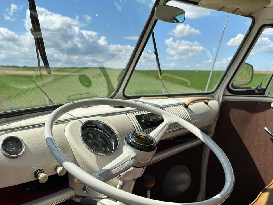 Bild 4/9 von Volkswagen T1 Pritsche Doppelkabine (1964)