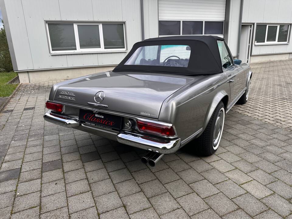 Image 4/36 of Mercedes-Benz 280 SL (1968)