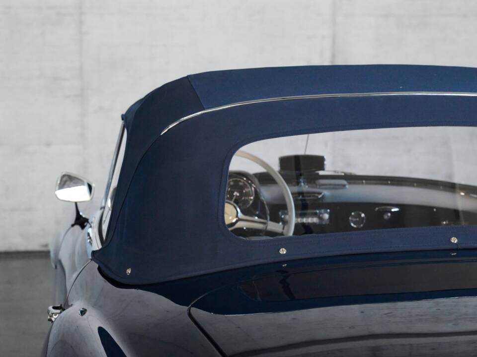 Image 27/50 de Mercedes-Benz 190 SL (1957)
