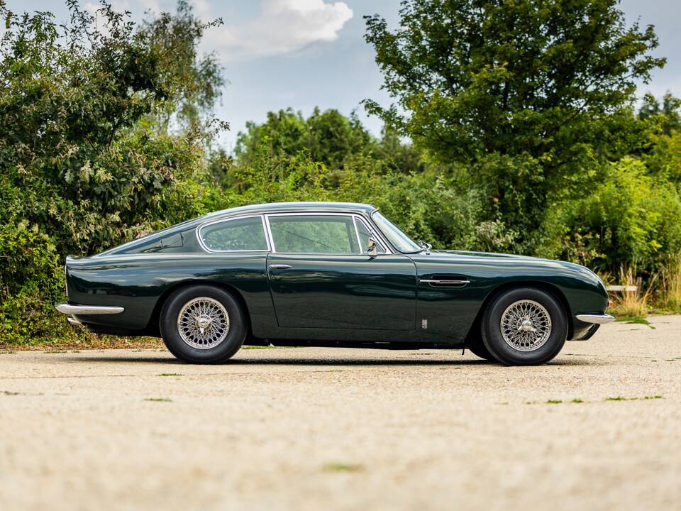 Bild 11/43 von Aston Martin DB 6 Vantage (1967)
