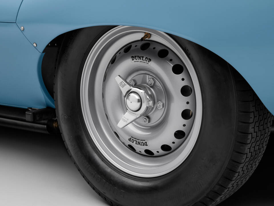 Imagen 16/31 de Jaguar D-Type (2019)