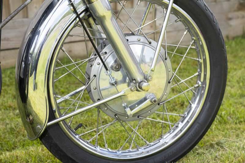 Immagine 17/39 di Norton 650 SS (1964)