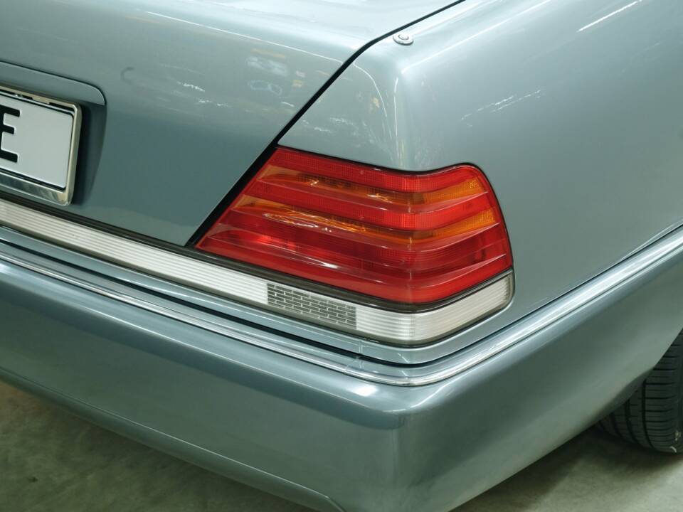 Bild 14/50 von Mercedes-Benz 300 SE (1992)