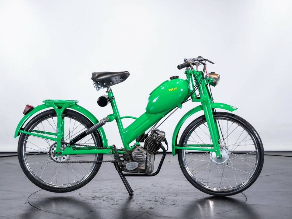 Image 4/44 de Ducati Cucciolo (1951)